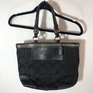Authentic Coach Purse No. G06K-10445